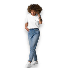 Load image into Gallery viewer, ÅRT BIO BAUMWOLL T-SHIRT WHITE
