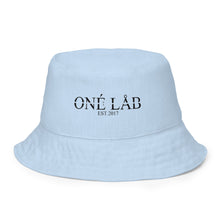 Lade das Bild in den Galerie-Viewer, BUCKET HAT / BEIDSEITIG TRAGBAR (WEITERE FARBEN)
