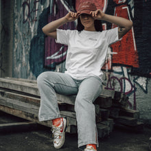 Load image into Gallery viewer, ONÉ LÅB T-SHIRT / unisex
